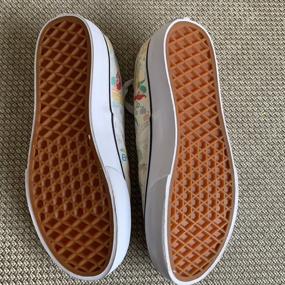 Vans off the Wall youth 2.5 Little Mermaid sneaker brand NIB - Picture 3 of 5
